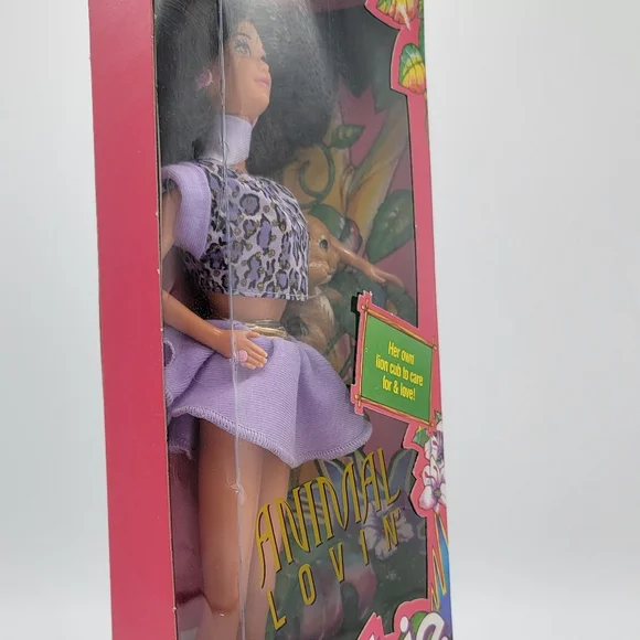 Vintage 1989 Barbie Animal Lovin Nikki Doll & Lion Cub No. 1352 NRFB. - Picture 3 of 10